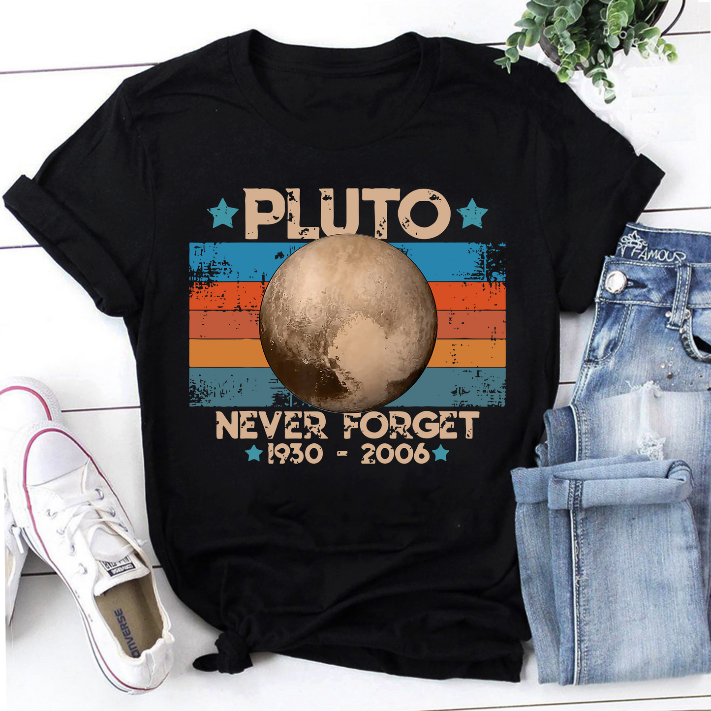 Never Forget Pluto Nerdy Astronomy Space Science Vintage T-Shirt