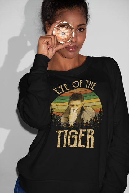 Eye of The Tiger Vintage Retro Sweatshirt - Motivational Inspirational Graphic Pullover