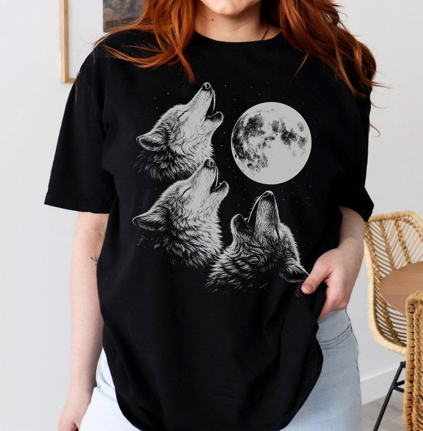 Vintage Style Three Wolves Howling At Moon Graphic T-Shirt